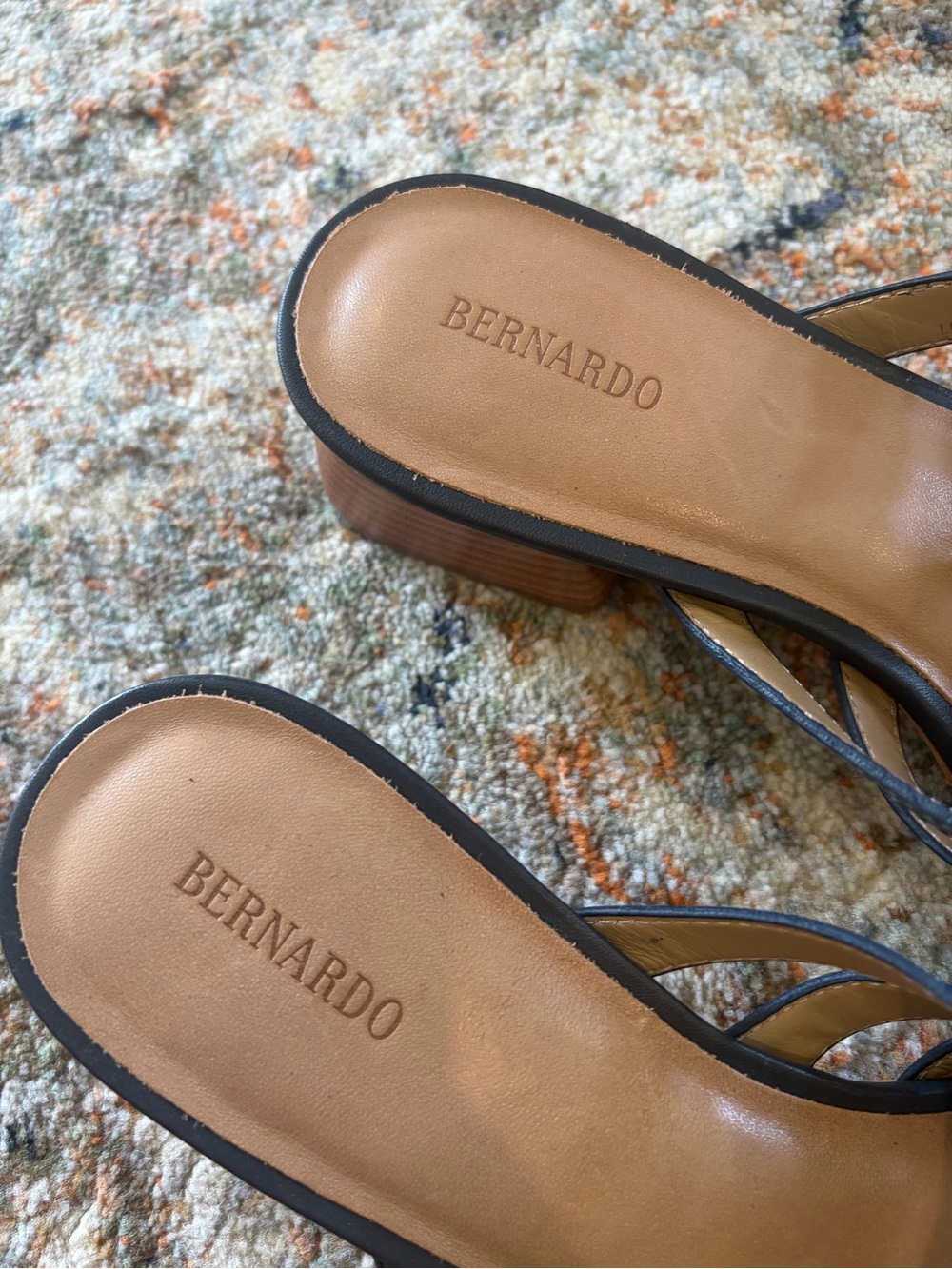 The Bernardo Jacin slip-on heeled sandal Size 9 - Picture 5 of 8